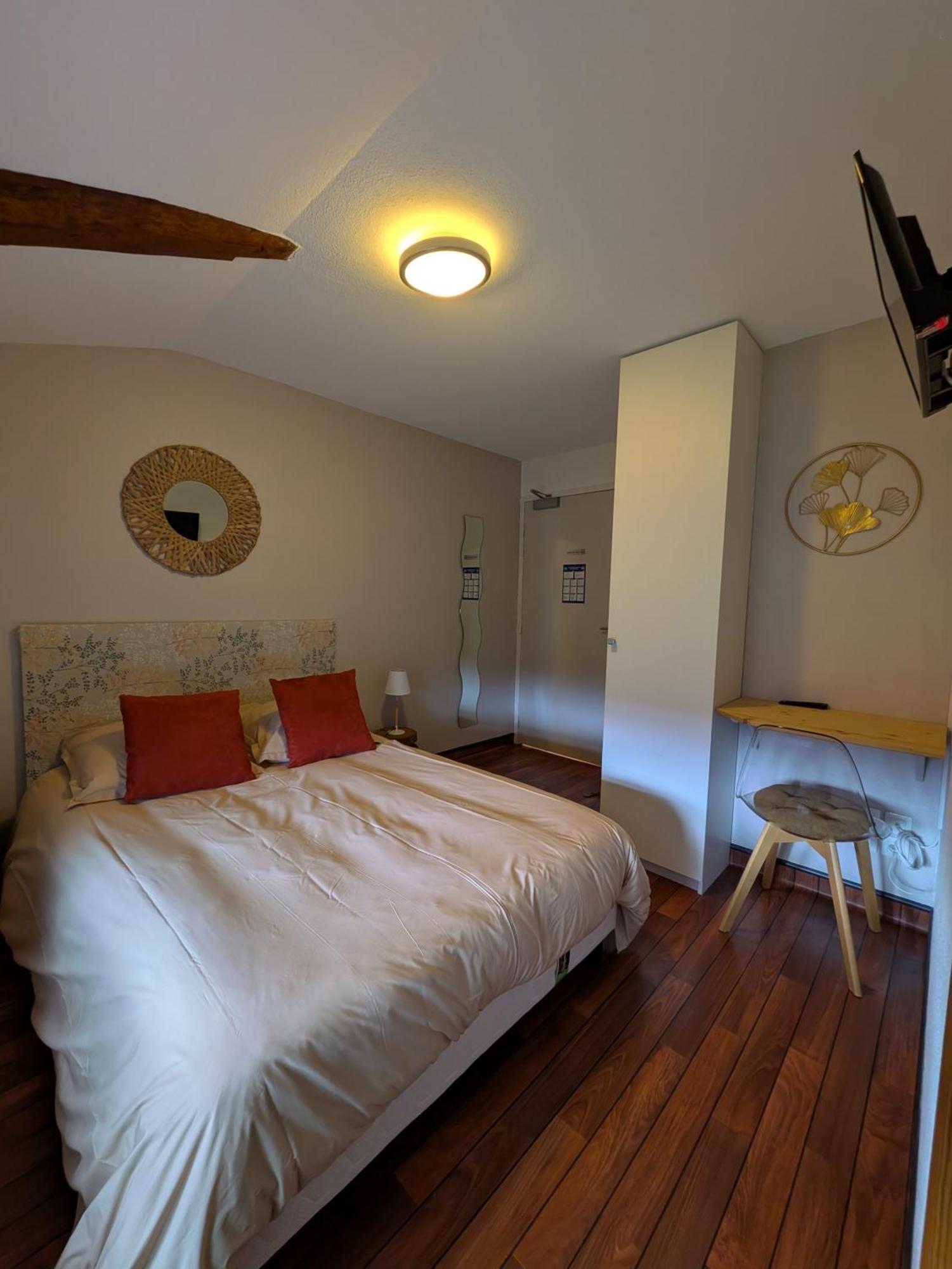 Hotel L'Estampille Saint-Vidal Esterno foto